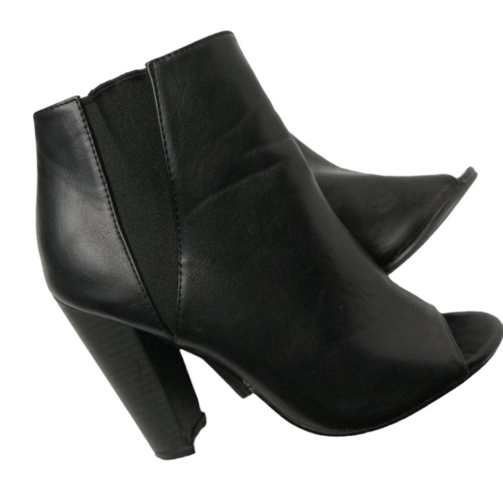 SANDALS MINI BOOTS BLACK FAUX LEATHERS